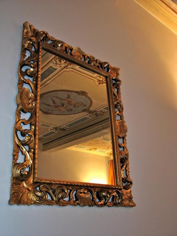 Parizzi Suites&Studio Restaurant - image 20