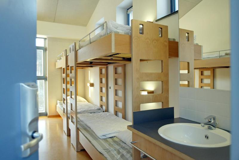 Single Bed in Mixed Dormitory Room image 3