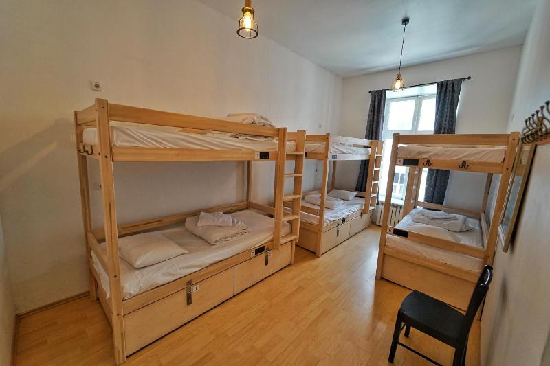 6-Bed Private Room image 1