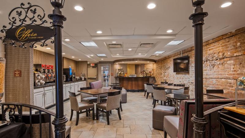 Best Western Plus St. Christopher Hotel - image 16