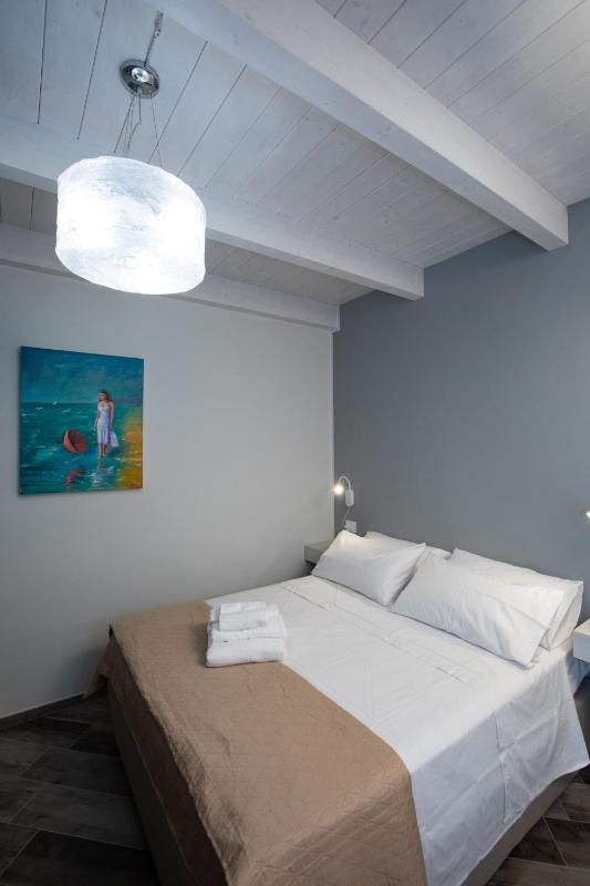 AL 54 Accommodation - image 20
