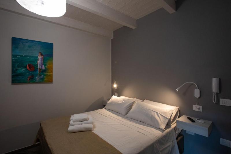 AL 54 Accommodation - image 12