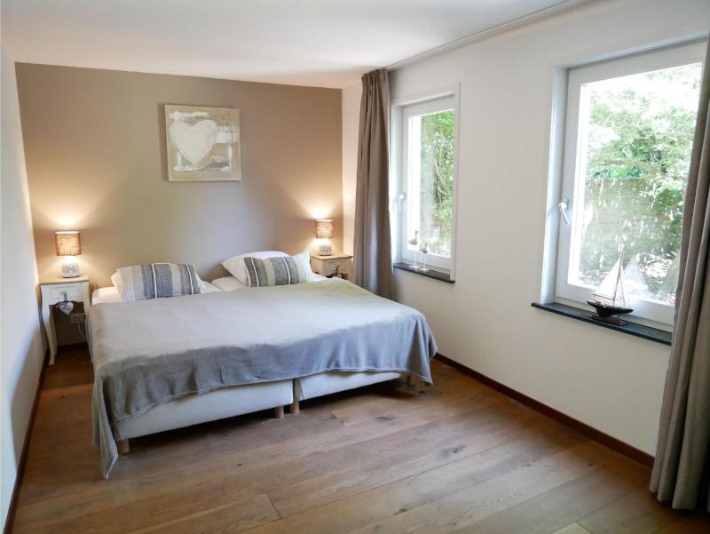 Jewel - image 25