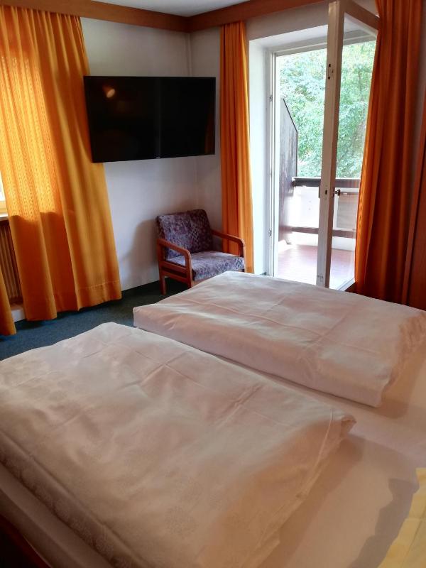 Superior Double or Twin Room image 4