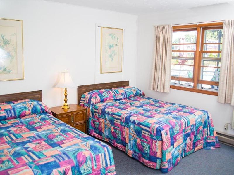 Double Room image 2