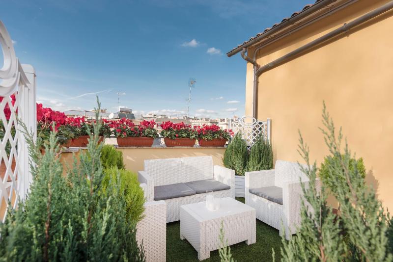 Double Room with Private External Terrace image 4