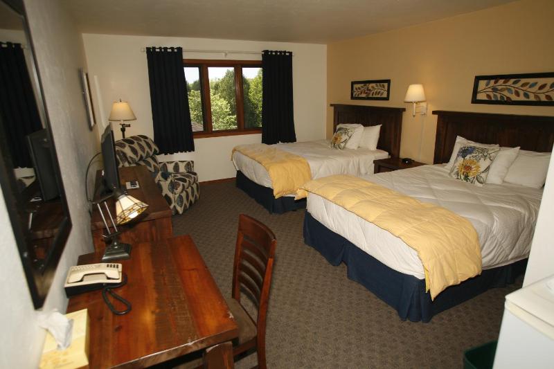Standard Double Room image 2
