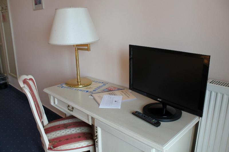 Single Room image 4
