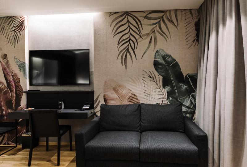 Junior Suite image 3