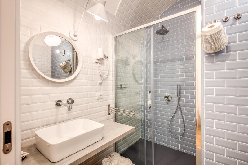 Triple Room image 2