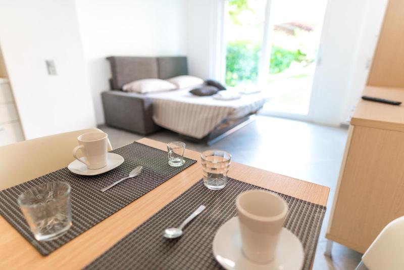 Prestige Apartments by Quokka 360 - Spacious Flats with Private Terraces - image 27