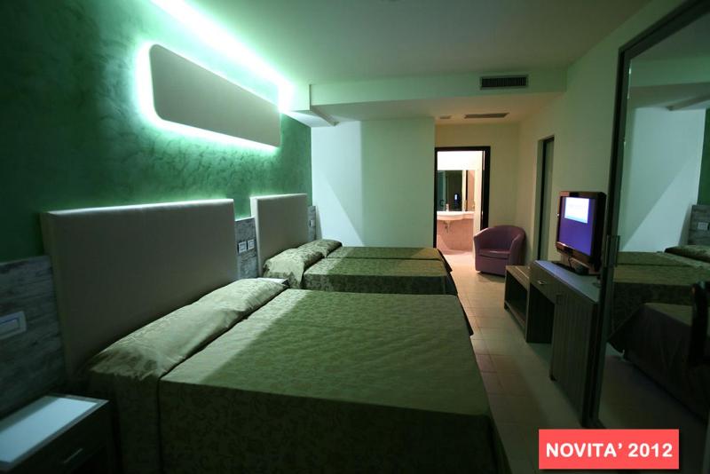 Family Room (2 Adults + 2 Children) image 4