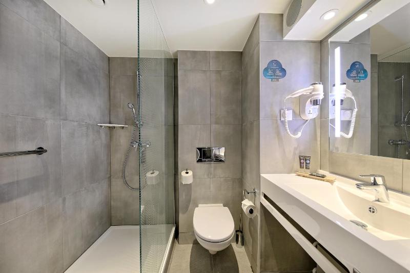 Executive Double Room image 3