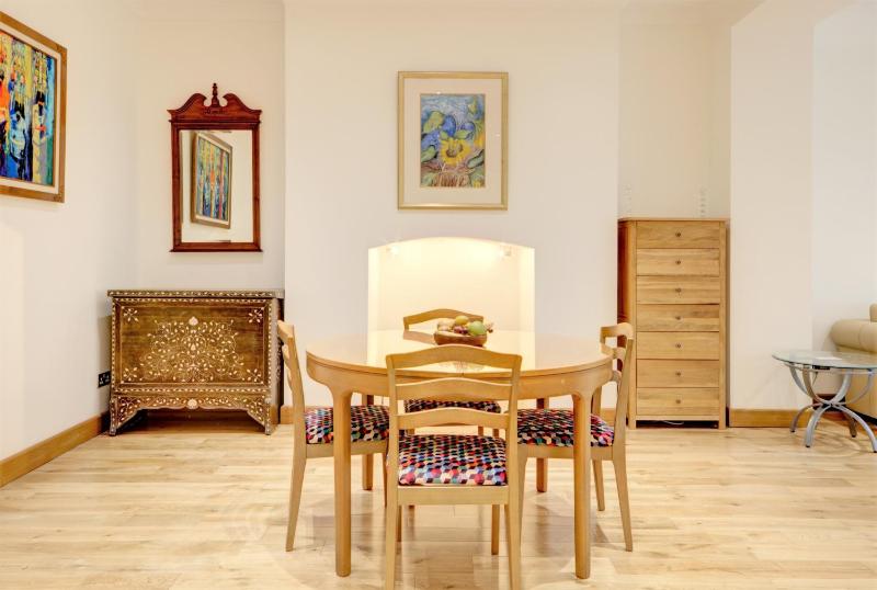 Superior Apartment image 4