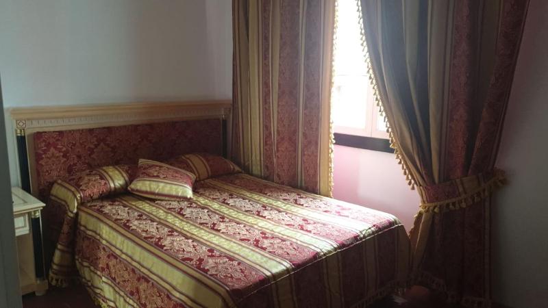 Single Room image 3