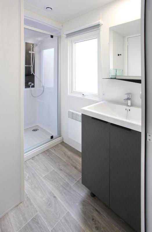 Three-Bedroom Mobile Home 8 people 