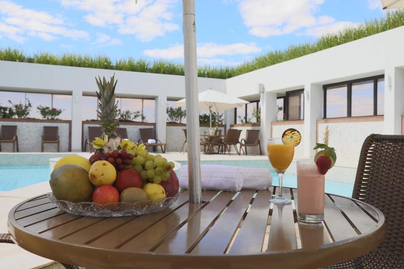 Golden Tulip Goiania Address - image 47