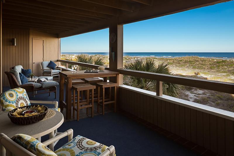 Three-Bedroom Apartment with Ocean View image 2