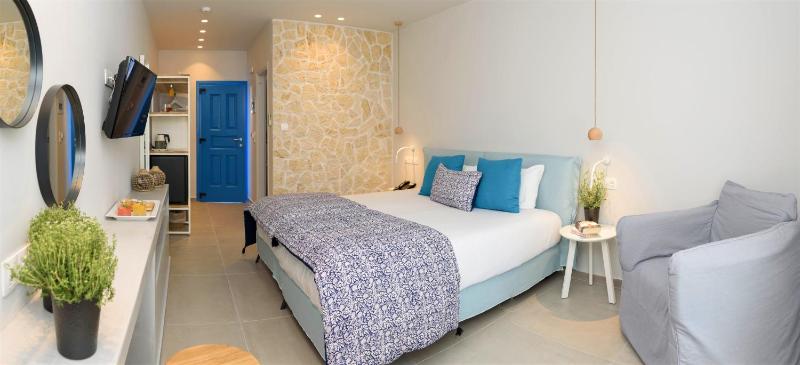 Triple Room image 2