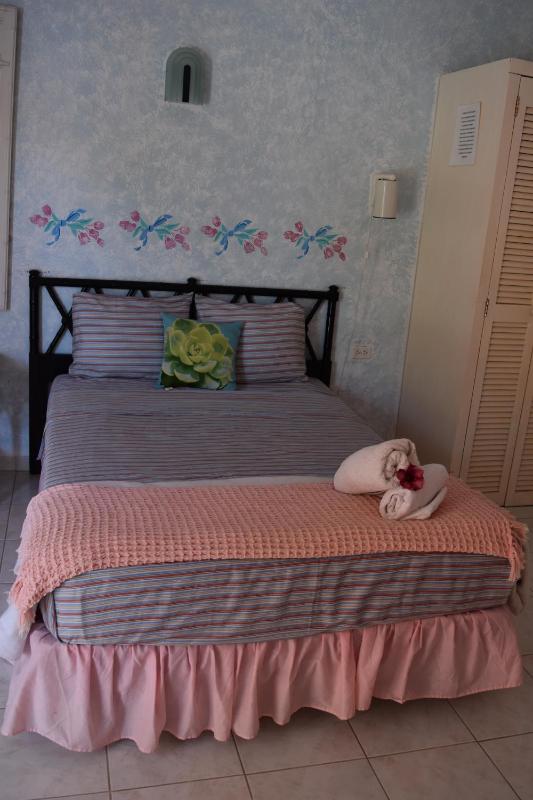 Budget Double Room image 3