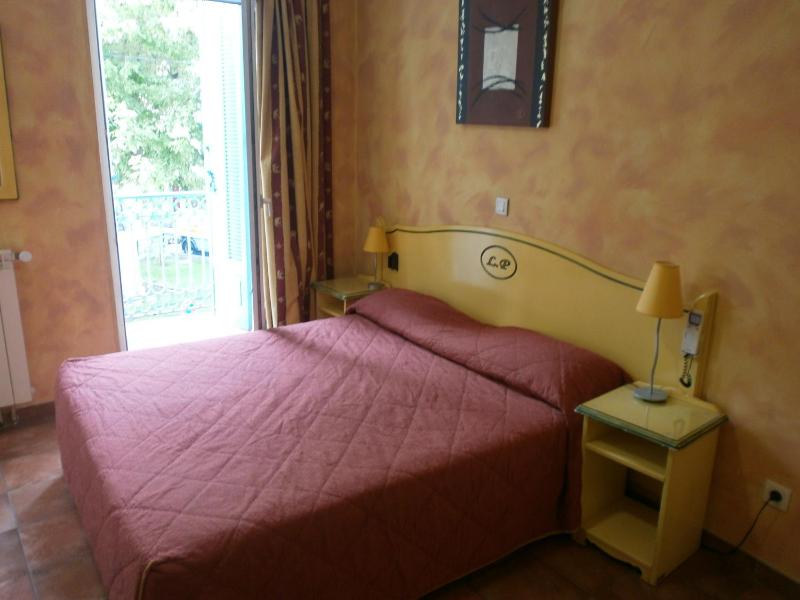 Little Palace - image 6