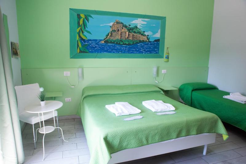 Triple Room with Private External Bathroom image 4