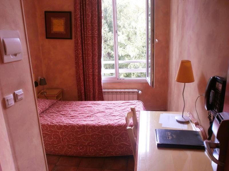 Little Palace - image 12