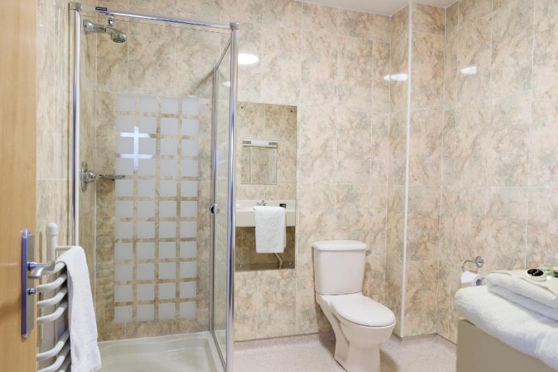 Double Room image 2