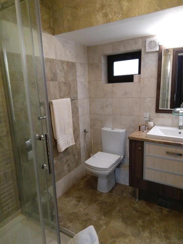 Double Room with Private Bathroom image 4