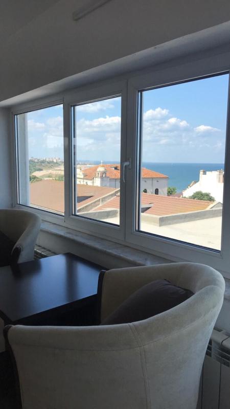 Apartment with Sea View image 1