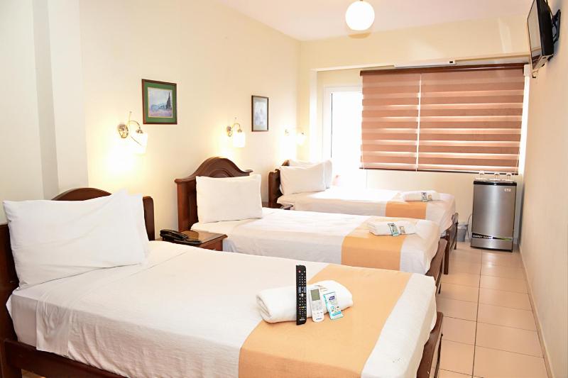 La Siesta Hotel - image 10