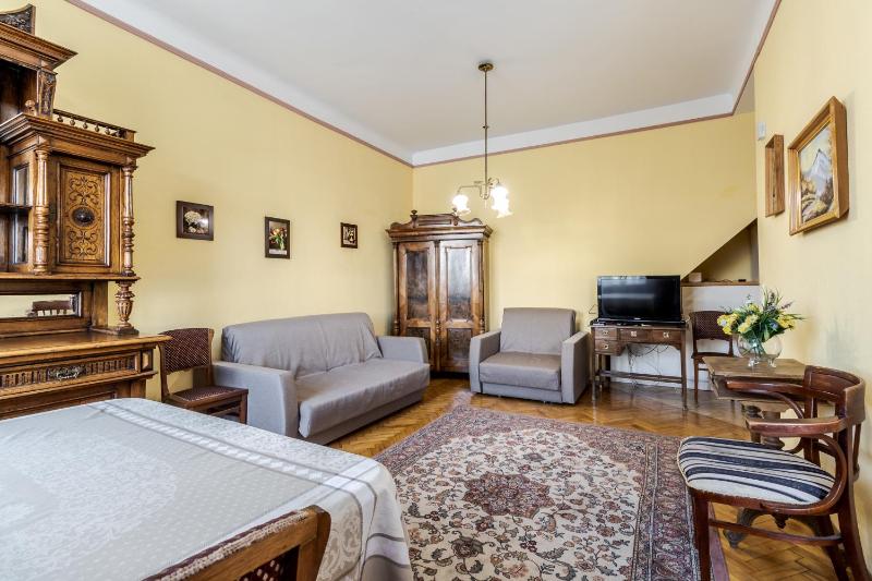 George Apartment - image 4