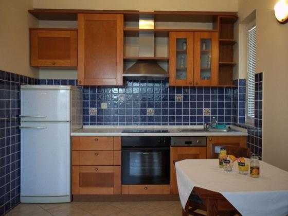 Studio Apartmani Bijeli Delfin - image 10