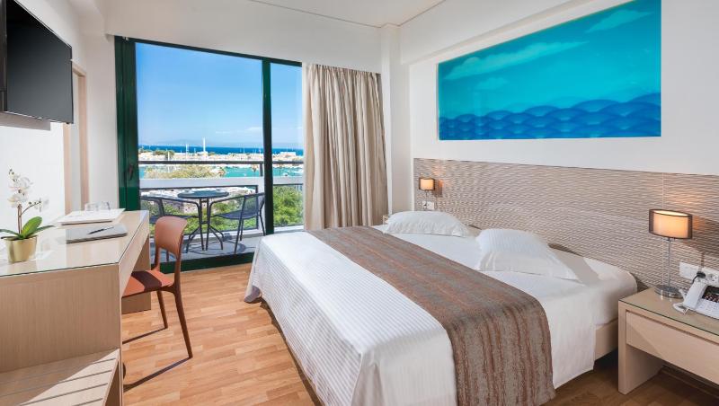 Alexandra Hotel&Apartments - image 3