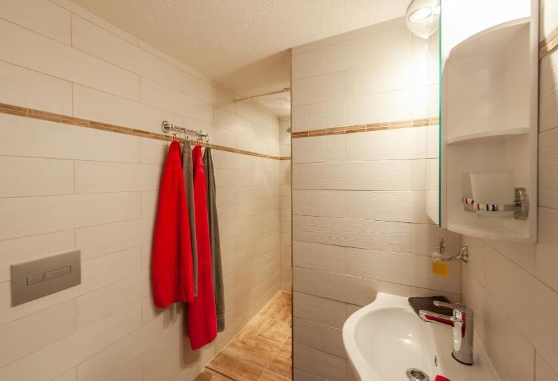 Two-Bedroom Apartment with Balcony image 3