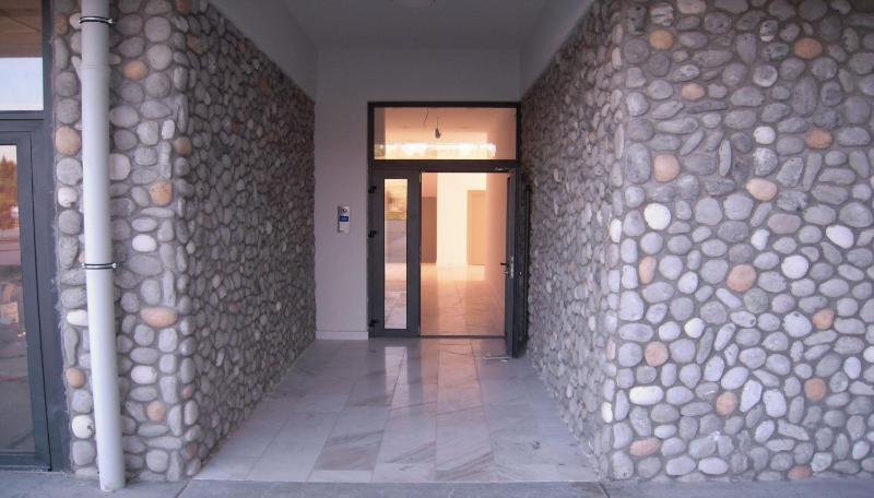 Apartment with Mountain View image 2