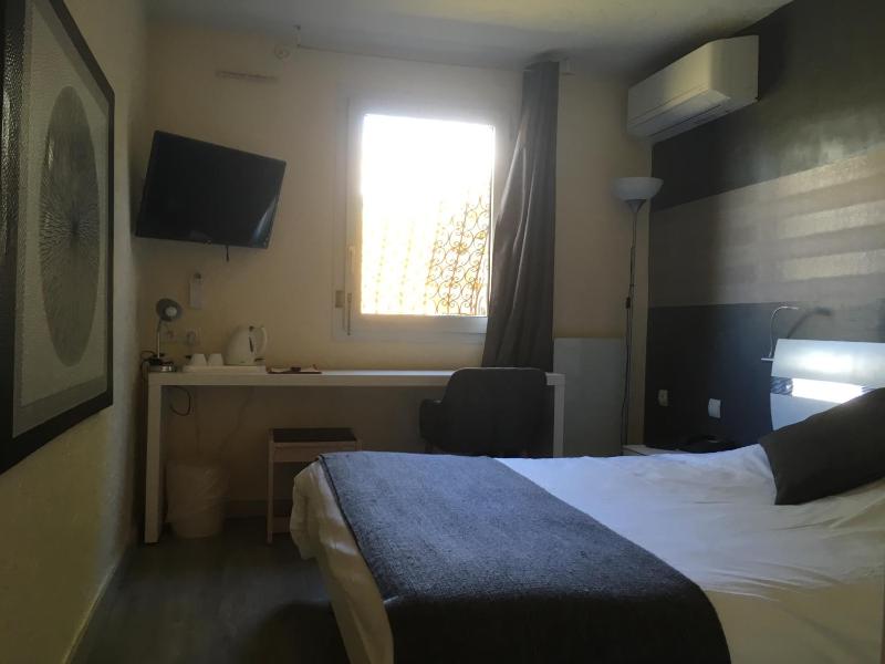 Single Room image 1