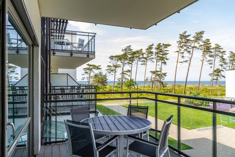 Standard Apartment with Courtyard Views (Pool not included) image 2