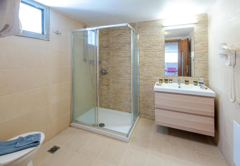 Triton Boutique Hotel - image 15