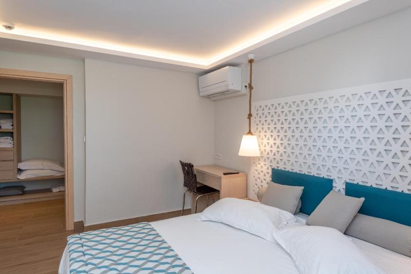 Triton Boutique Hotel - image 49