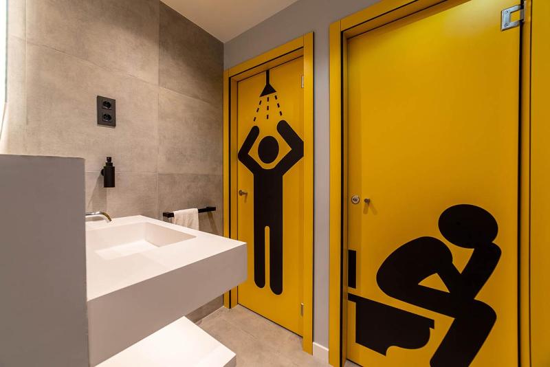 Quadruple Room with Private Bathroom image 4