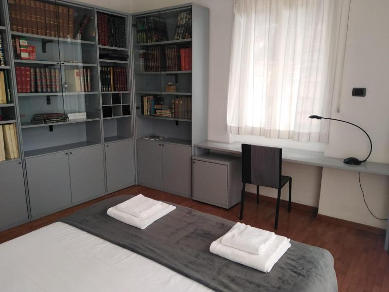Vista Duomo - byMyHomeinComo - image 15