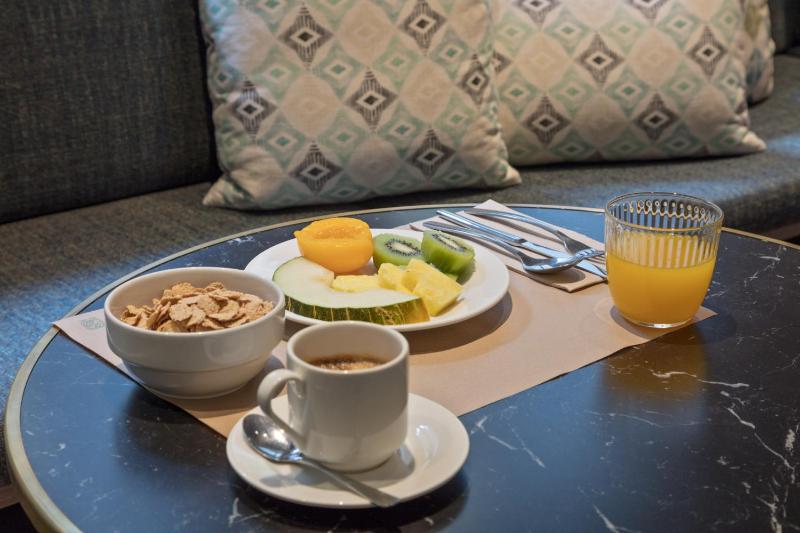 Hotel Via Augusta - image 3