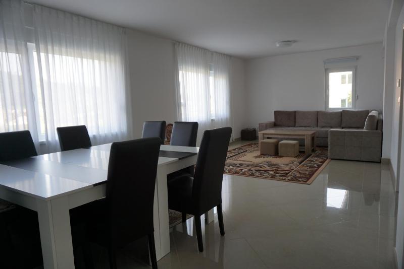 Villa image 2