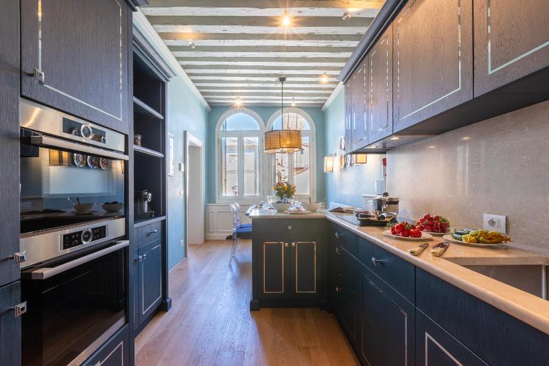 Deluxe Apartment image 3