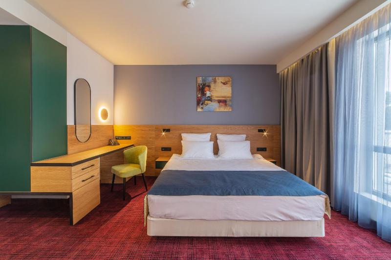 Superior King Room image 2