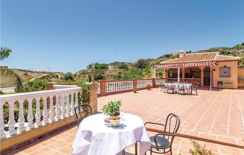 Lovely Home In Torrox - image 16