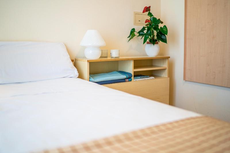 Single Room with Balcony image 4