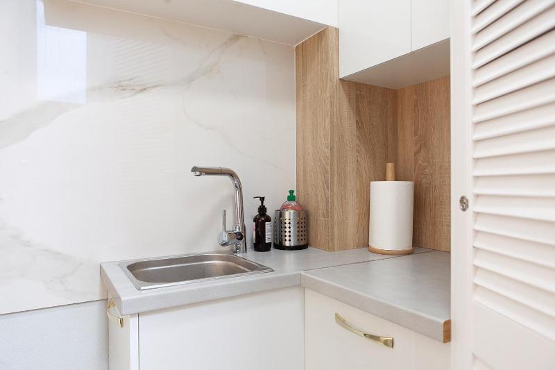 King Sobieski Apartments by OneApartments - image 12