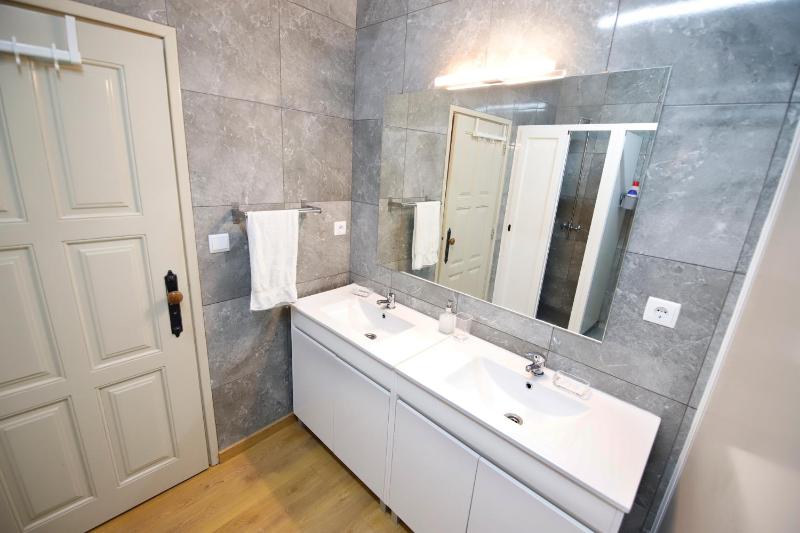Oporto Sky Hostel - image 43
